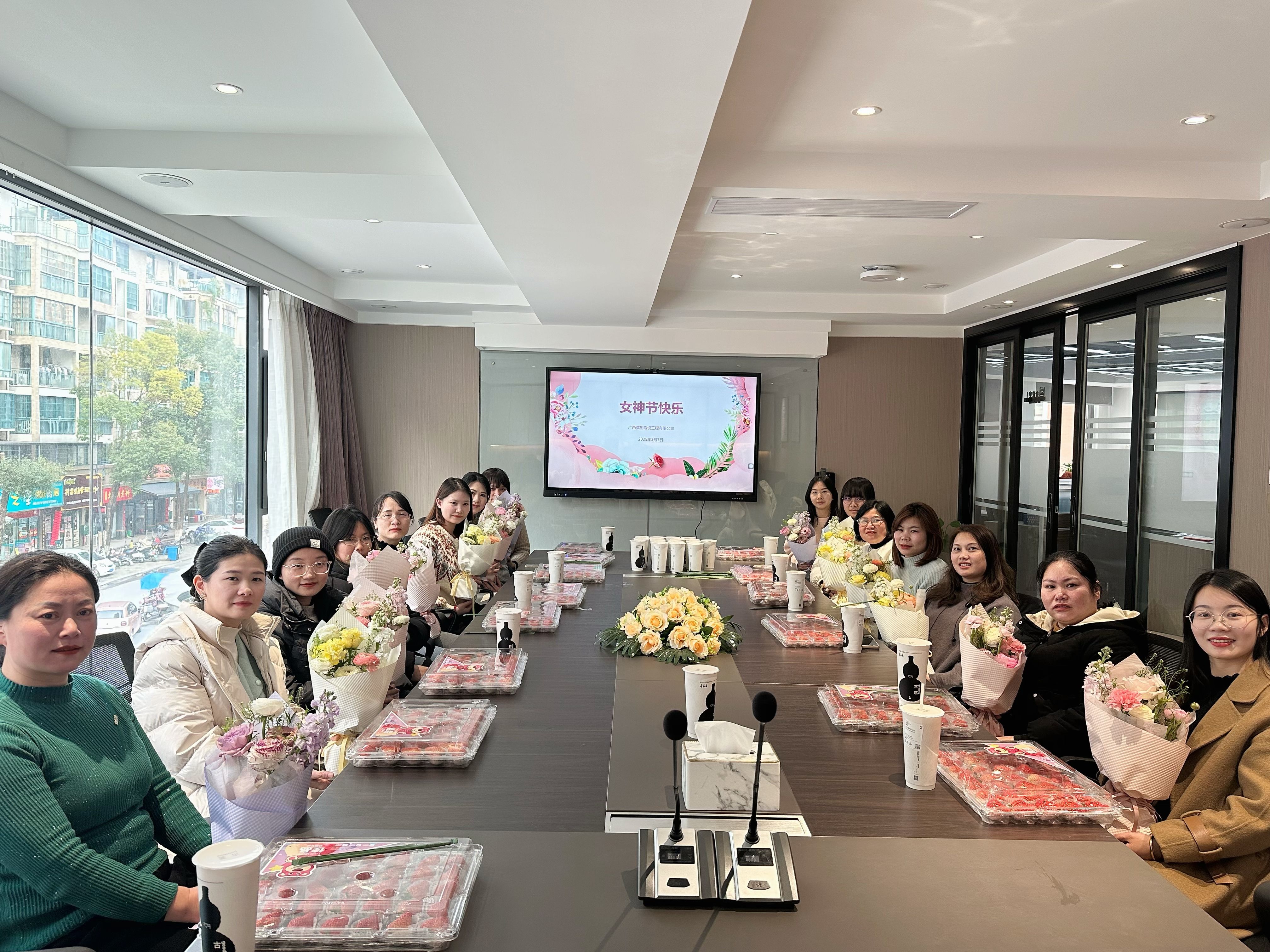 妇女节 | 卓然而立，绽放光芒